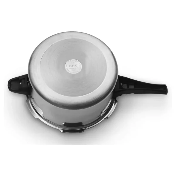 Butterfly Standard 5 Litre Aluminium Pressure Cooker | Outer Lid Gas Stove Compatible Cooker Butterfly Standard 5 Litre Aluminium Pressure Cooker | Outer Lid Gas Stove Compatible Cooker